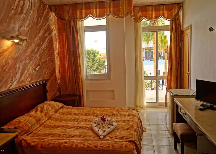 Arabesque Seven Heaven Hotel